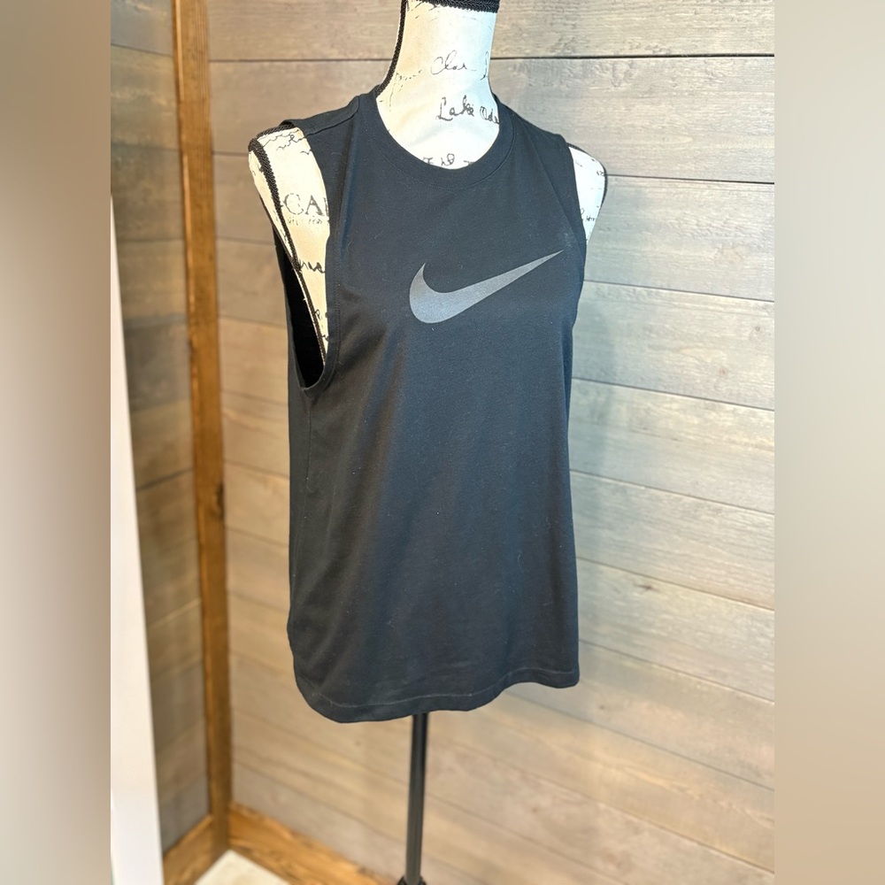 Nike Women’s Muscle Tank Top S Black Run Non Stop Graphic Sleeveless Logo Tee